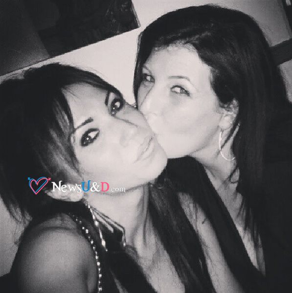Luce con un'amica